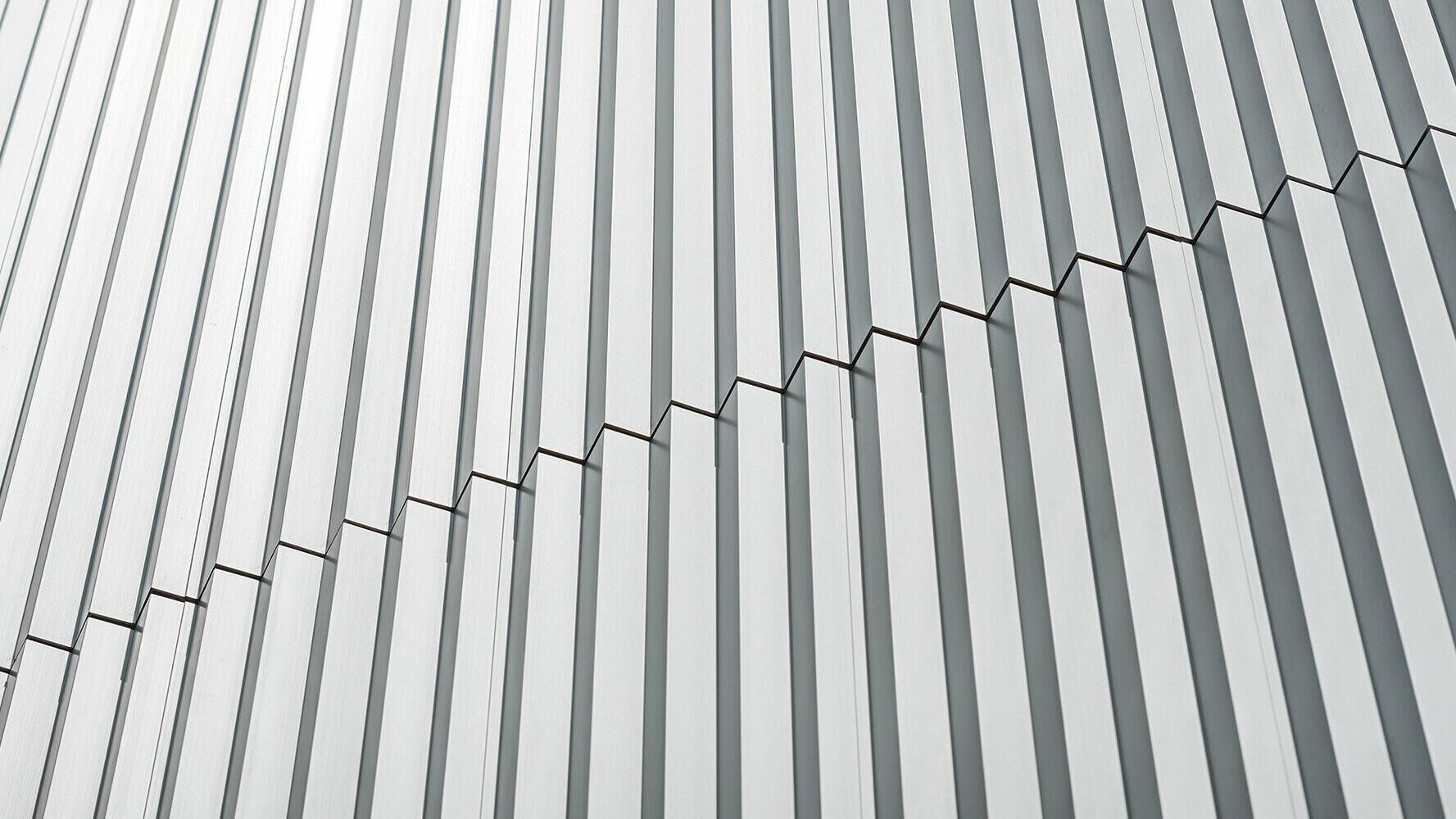 Detailansicht PREFA Zackenprofil Alu natur eloxiert