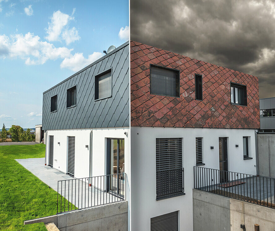 Eine Hand hält ein Smartphone mit einem Foto von einem Haus mit dem PREFA Fotoservice - man erkennt das Haus mit und ohne PREFA Dach.