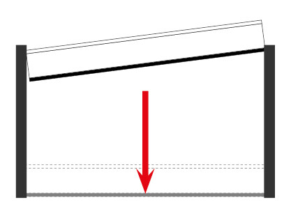 Inserting the lowest barrier panel PREFA Hochwasserschutz Montage des ersten Dammbalkens mit Bodendichtung